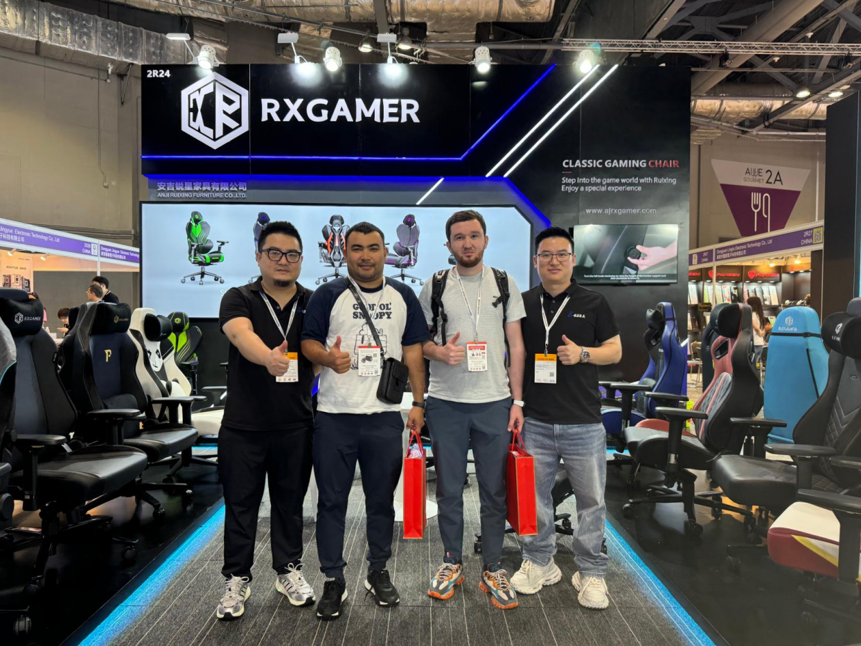 Anji Ruixing Furniture Co., Ltd. 2025 হংকং ইলেক্ট্রনিক্স ফেয়ারে (শরতে) উজ্জ্বল